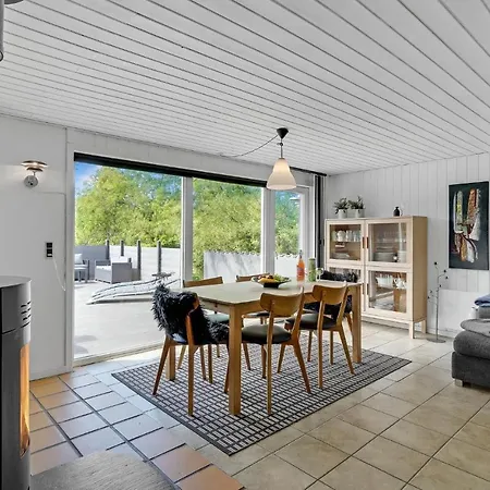 Pet Friendly Home In Blavand With Sauna Casa de Férias *